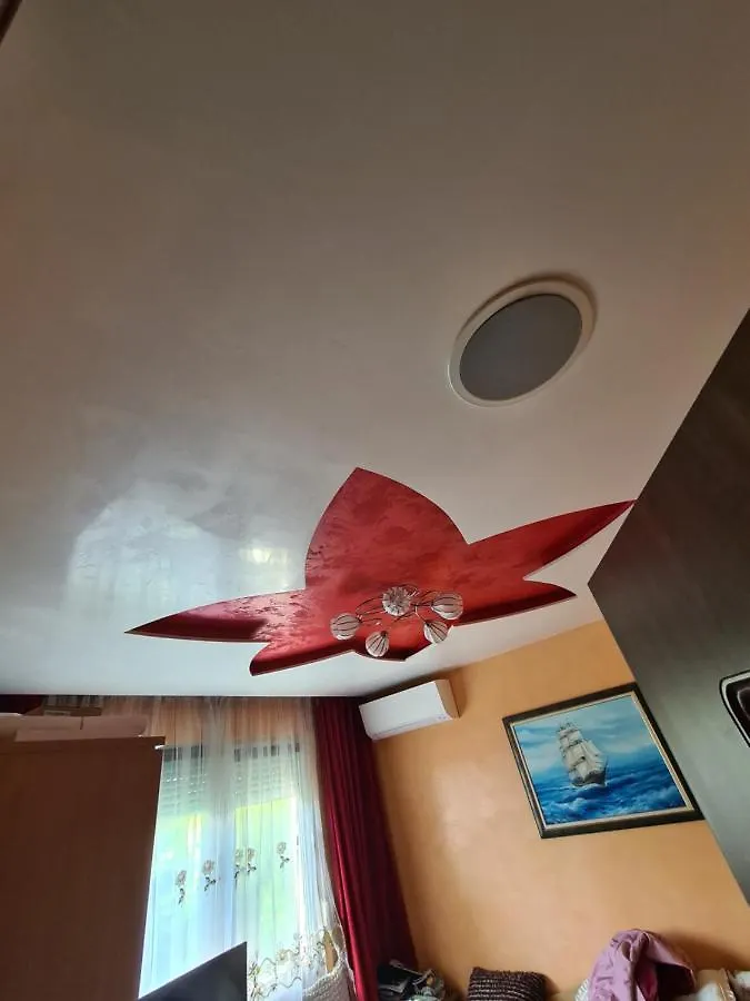 Super Luxury Room For Two In The Center Of Burgas Homestay